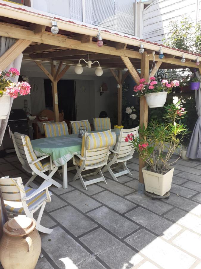 Gite Et Chambre D'Hote Saint Jacques Loches Exterior photo